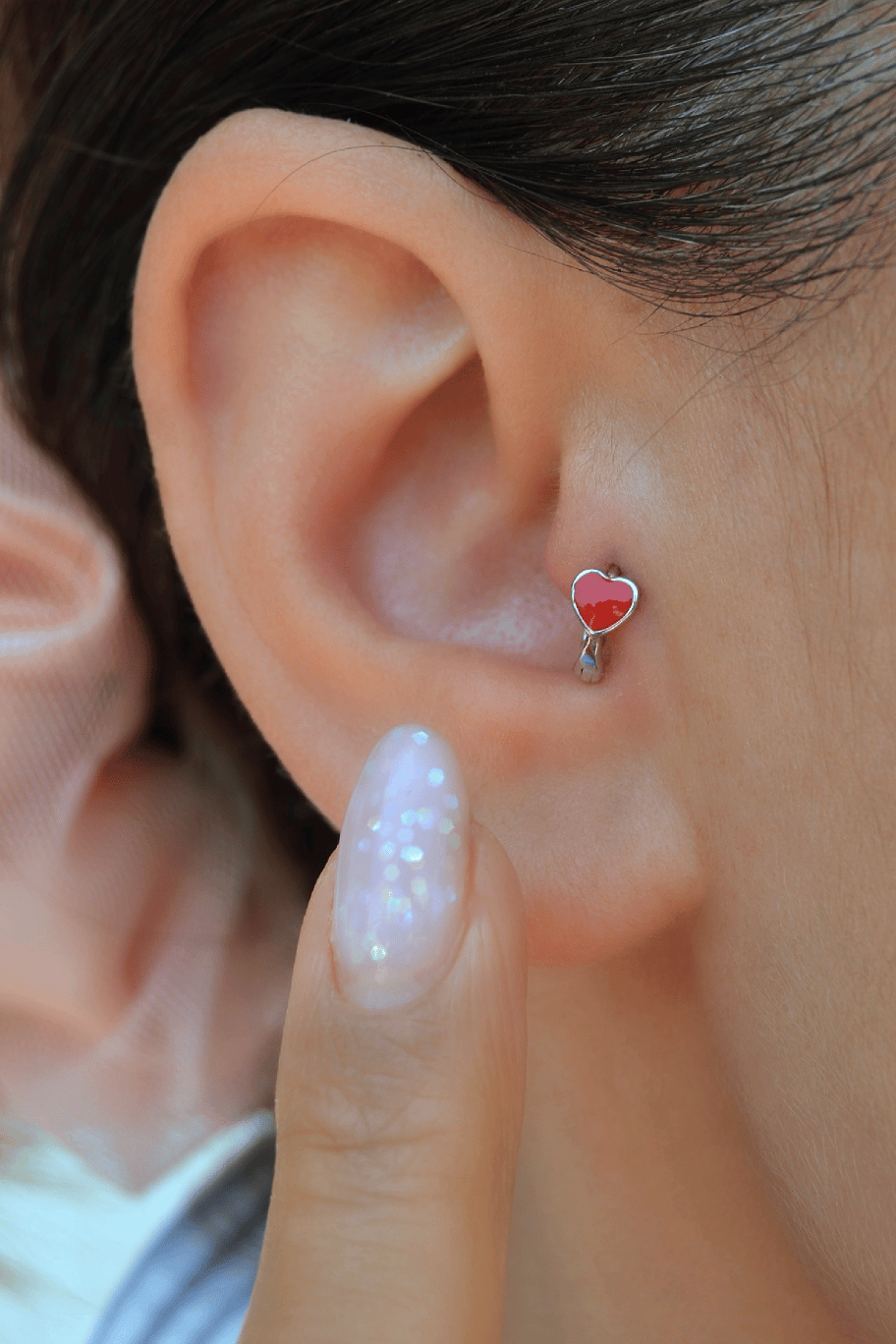 Kırmızı Kalpli Halka Tragus Piercing Helix Kıkırdak Gümüş Renkli