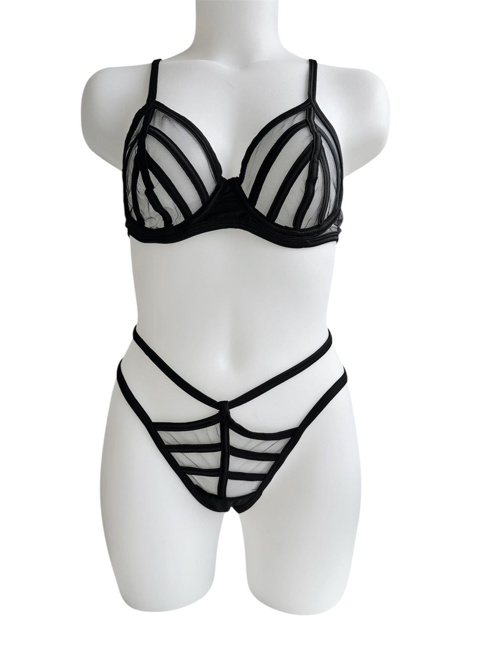 BRALET SİYAH TÜLLÜ TAKIM