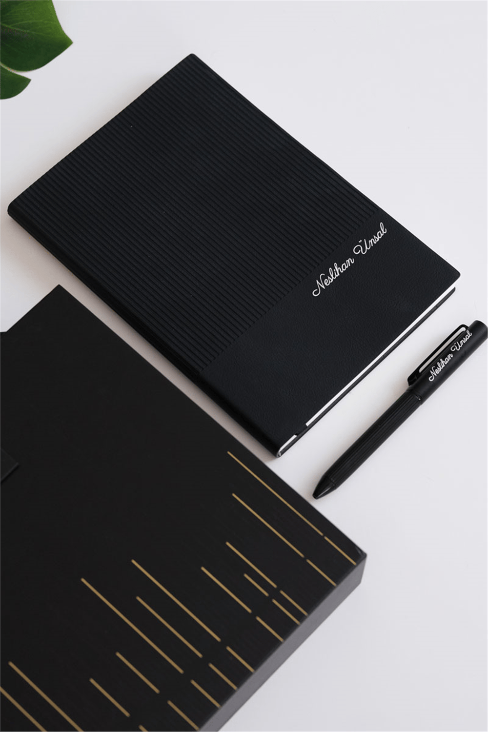 Kişiye Özel Çantalı Siyah Defter-Kalem Hediye Seti