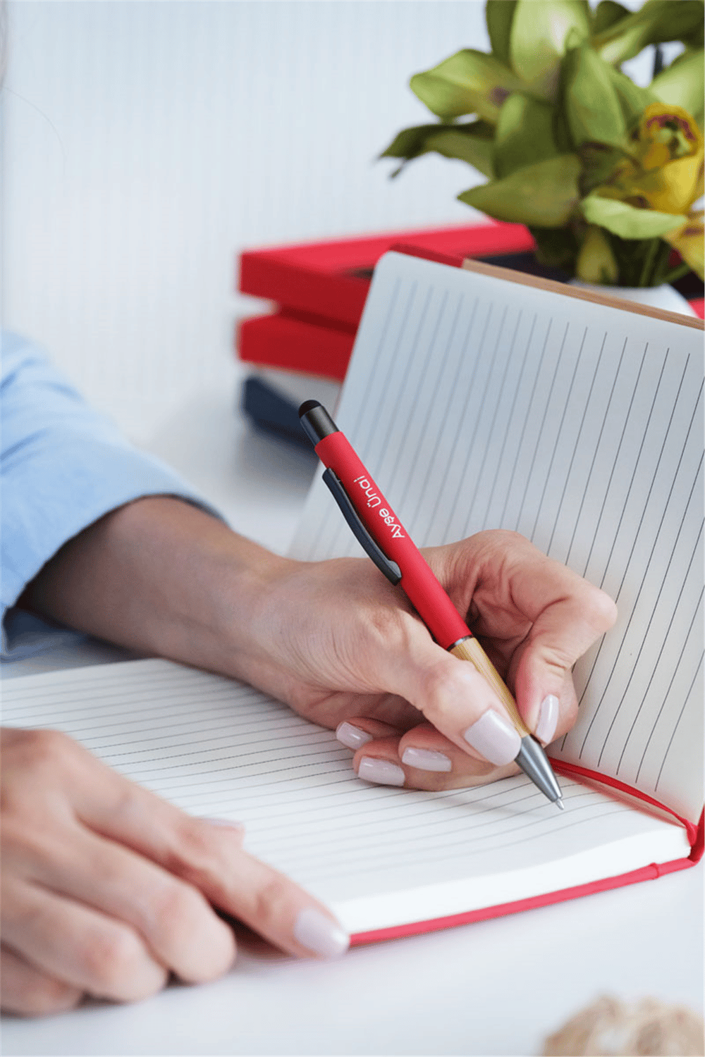 Kişiye Özel Kırmızı Bambu Kapaklı Defter ve Kalem, Kutulu Hediye Seti