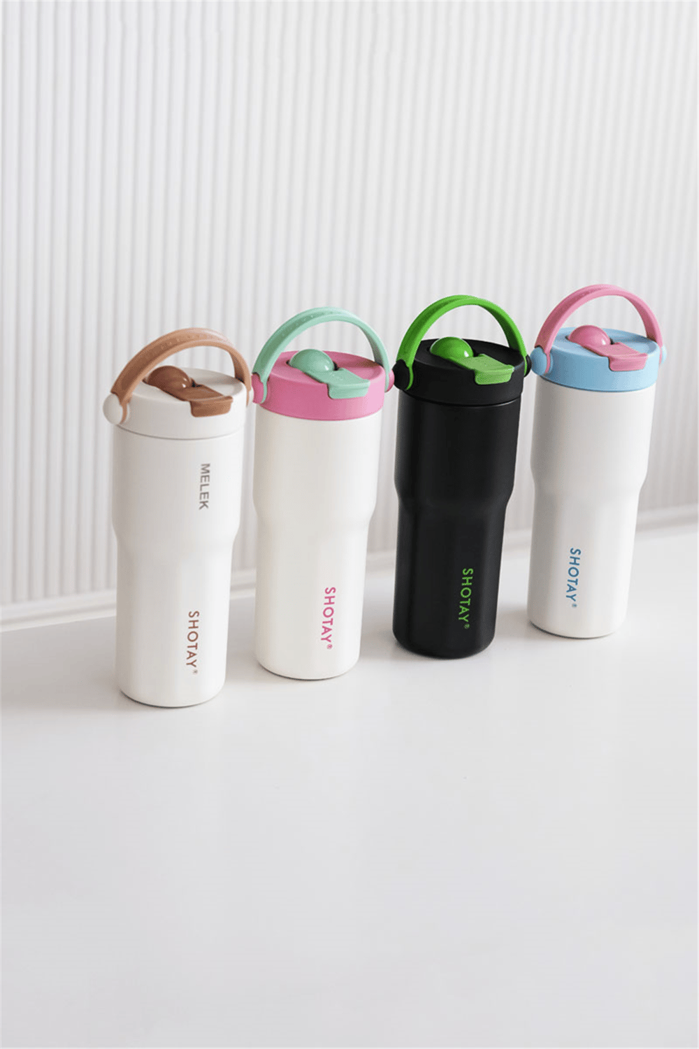 Pembe Kişiye Özel 680 Ml Kulplu, Pipetli ve Çay Süzgeçli Termos