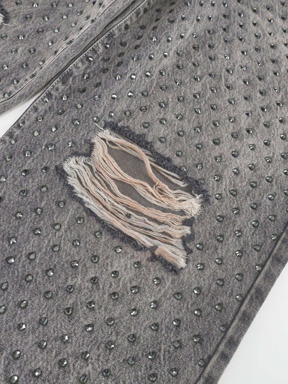 Yırtık Taşlı Denim