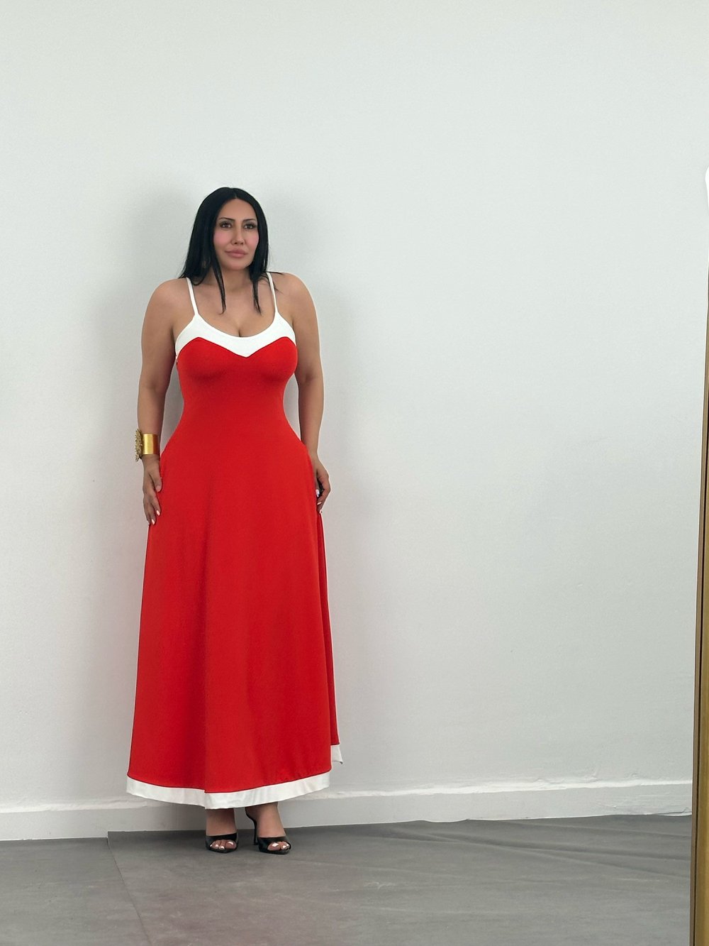 Askılı Kalp Yaka Maxi Elbise