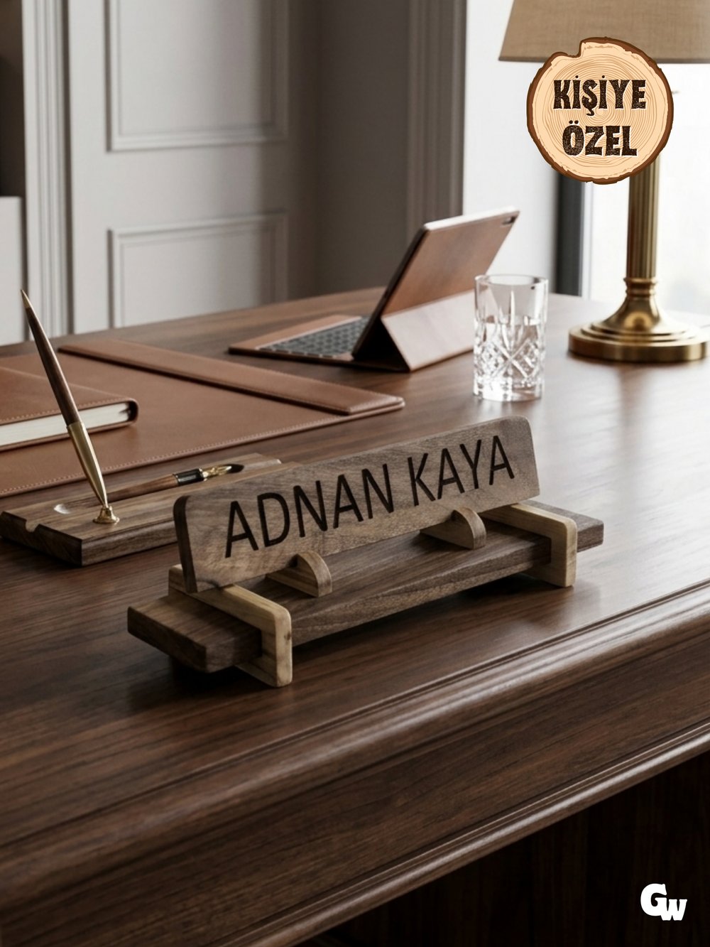 Kişiye Özel Doğal Ahşap Masa Üstü Ünvan İsimlik(CEVİZ)(KİŞİYE ÖZEL)
