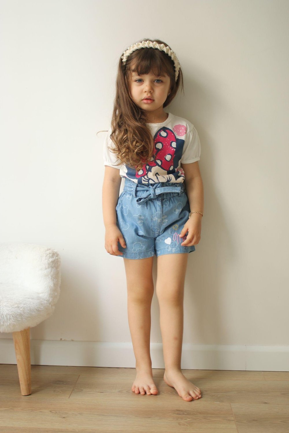  2-8 Yaş Minnie T-shirt & Jean Şortlu Takım