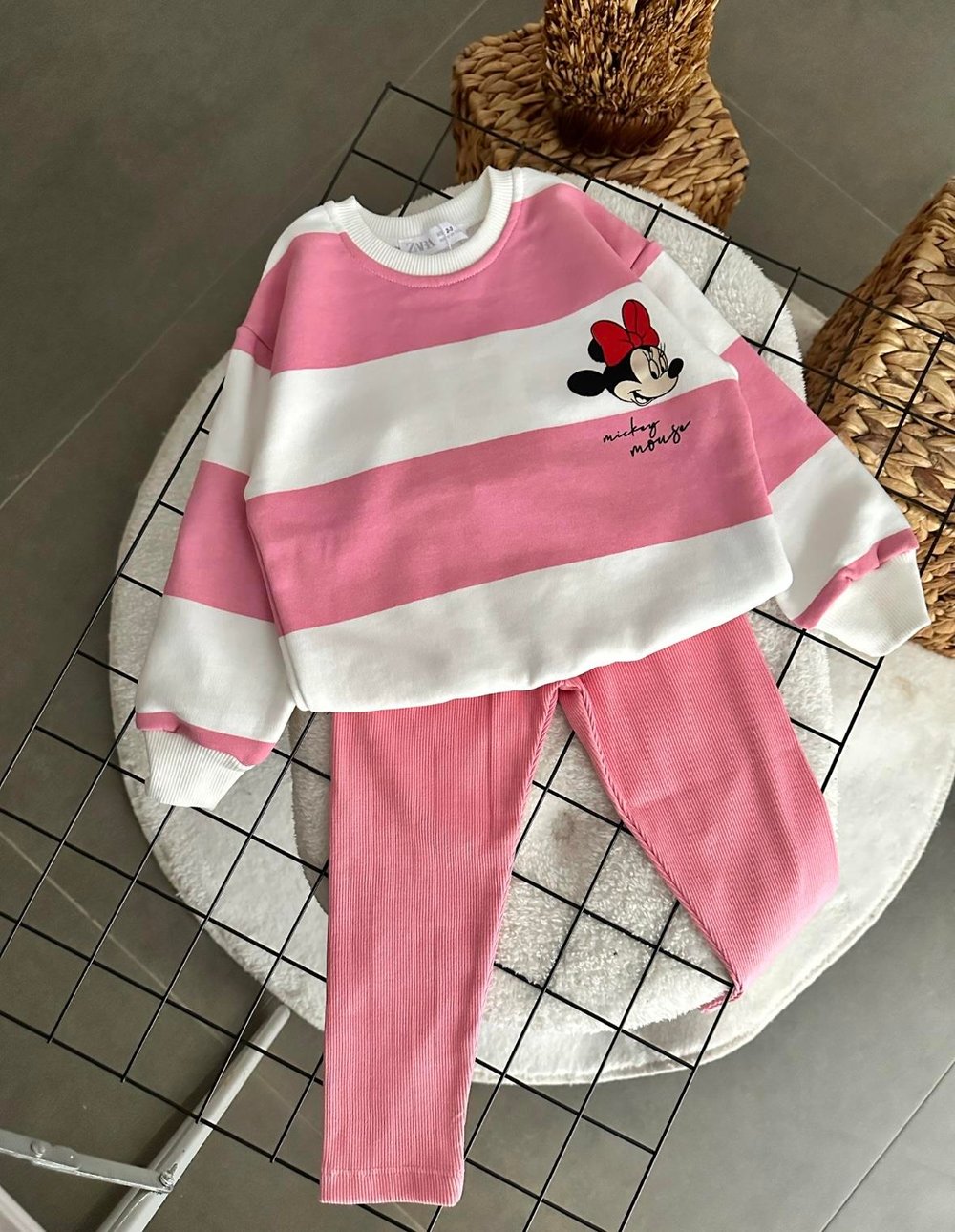 2-8 Yaş Gül Kurusu Çizgili Minnie Takım