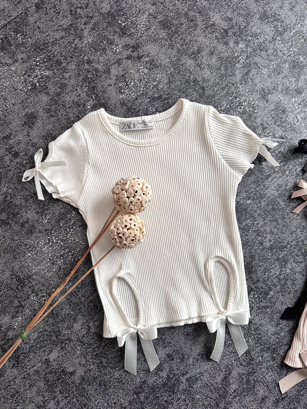 Ekru Fiyonk Detaylı Body