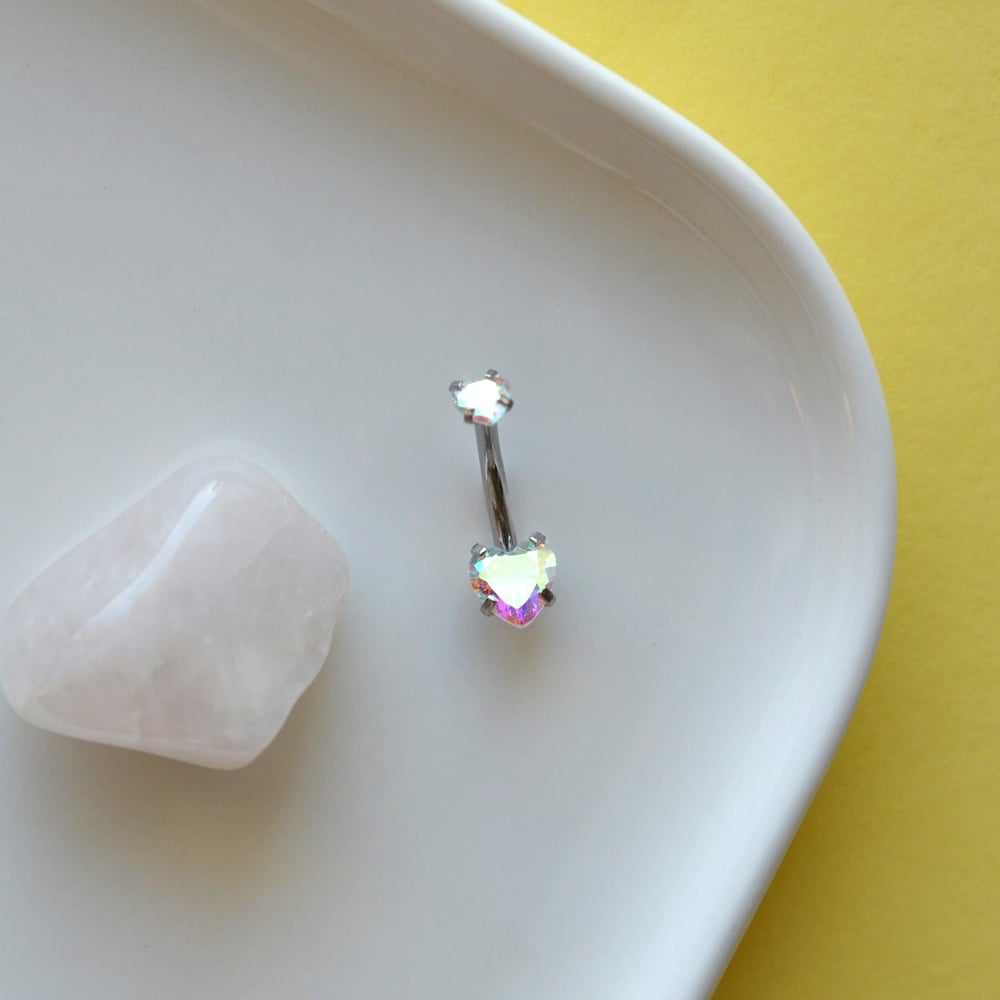 316 L Çelik Zirkon Taşlı Kalp Göbek Piercingi Hologram Taşlı Kalpli Minimal Göbek Piercingi