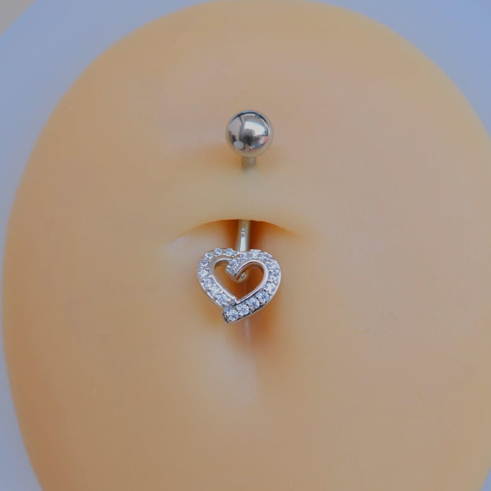 Kalpli Göbek Piercingi Çelik Silver Renkli Minimal