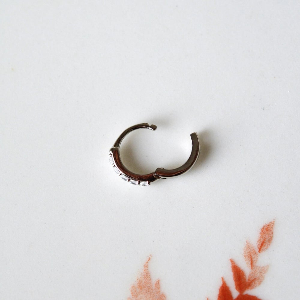 Silver Taşlı Halka Piercing Tragus Helix Daith Anti Tragus Kıkırdak