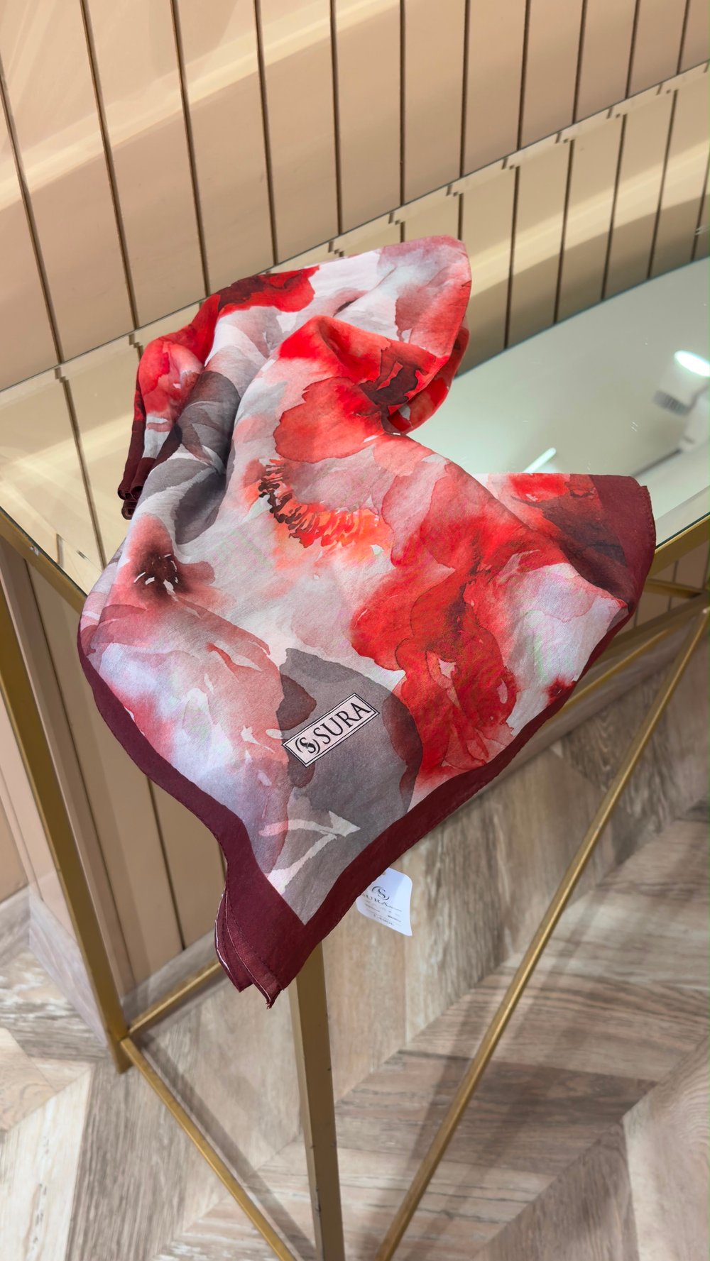 Sura Batik Çiçek Desenli Şal Kırmızı