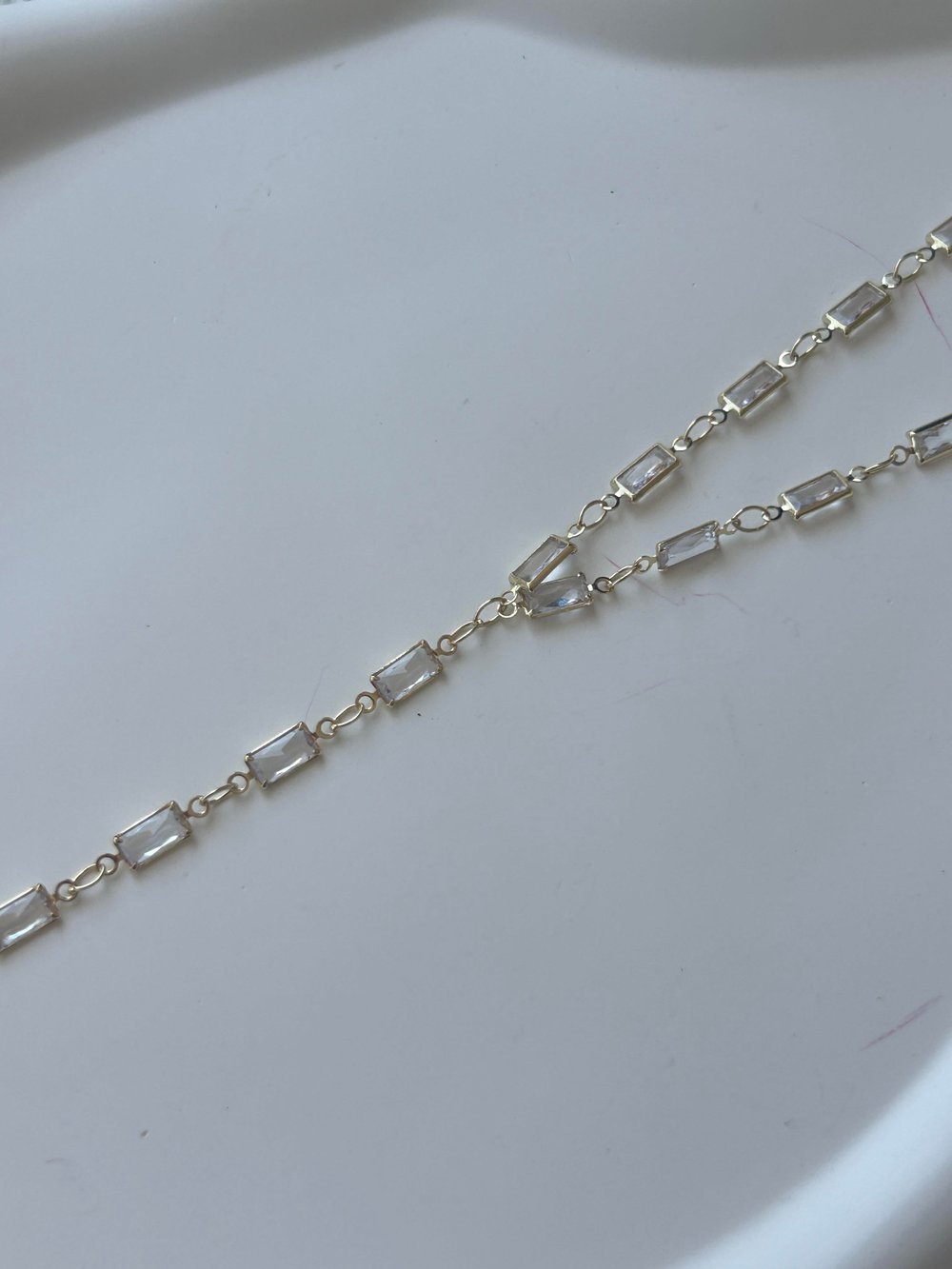 Beyaz Taşlı Y Kolye 