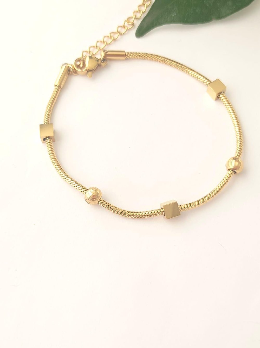 Geometrik Çelik Gold Bileklik