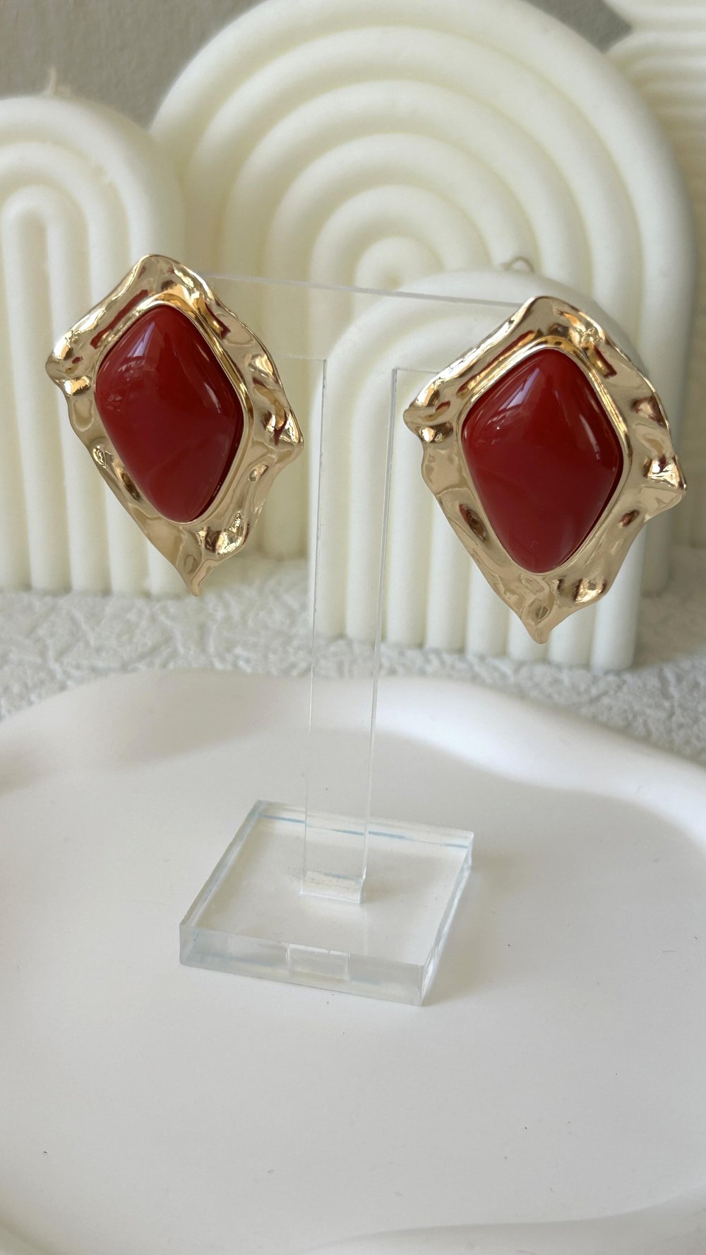 Özel Seri Marka Model Asimetrik Gold-Bordo Küpe