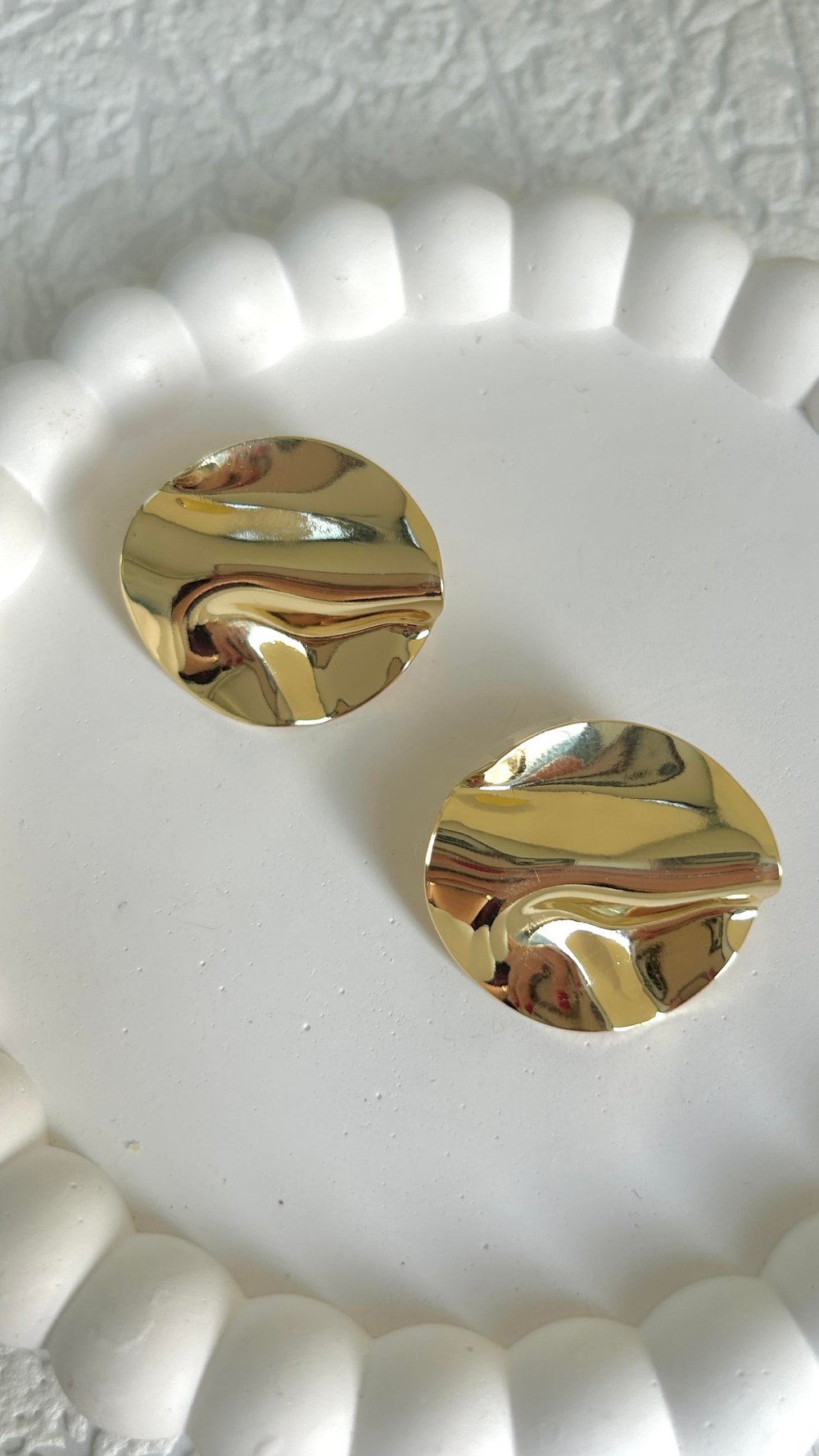 Plaka Küçük Boy Gold Küpe