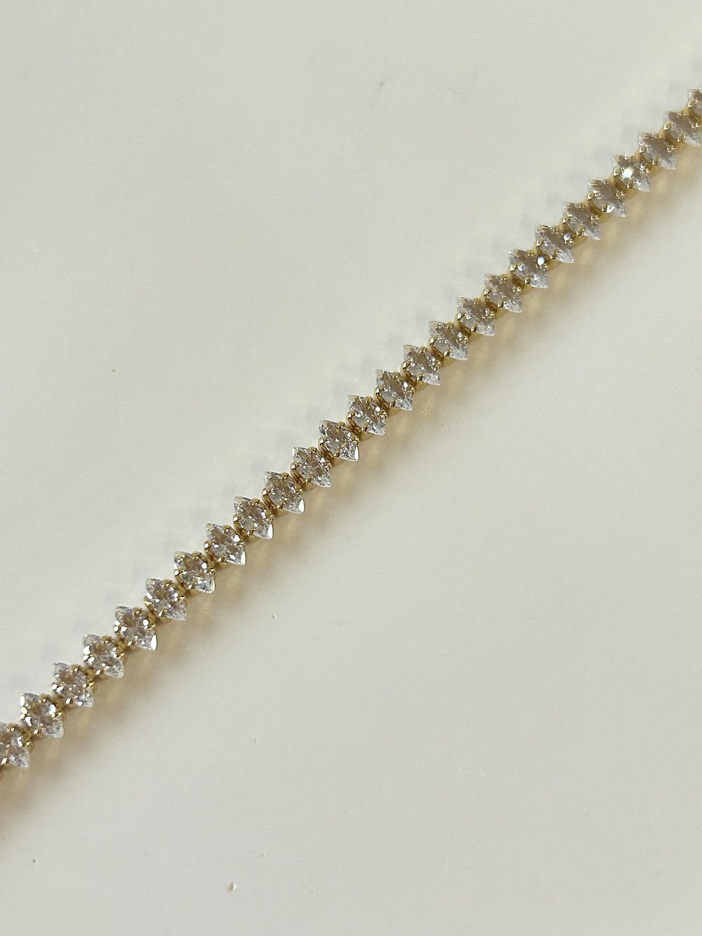 Premium Damla Model Suyolu Gold Bileklik