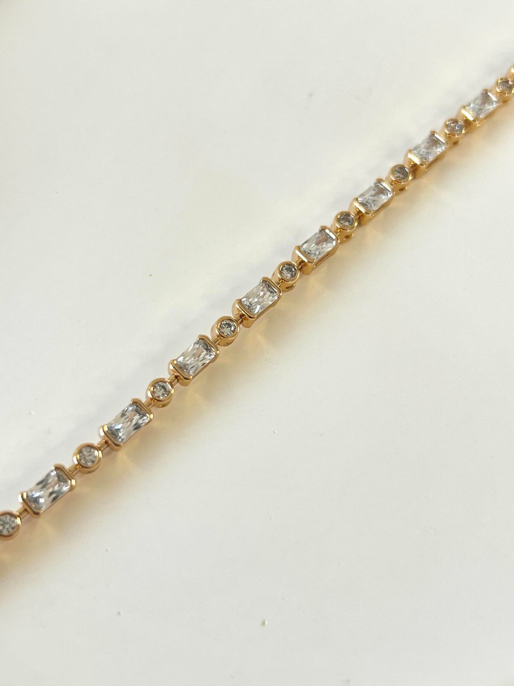 Premium Geometri Tasarım Zirkon Taşlı Bileklik