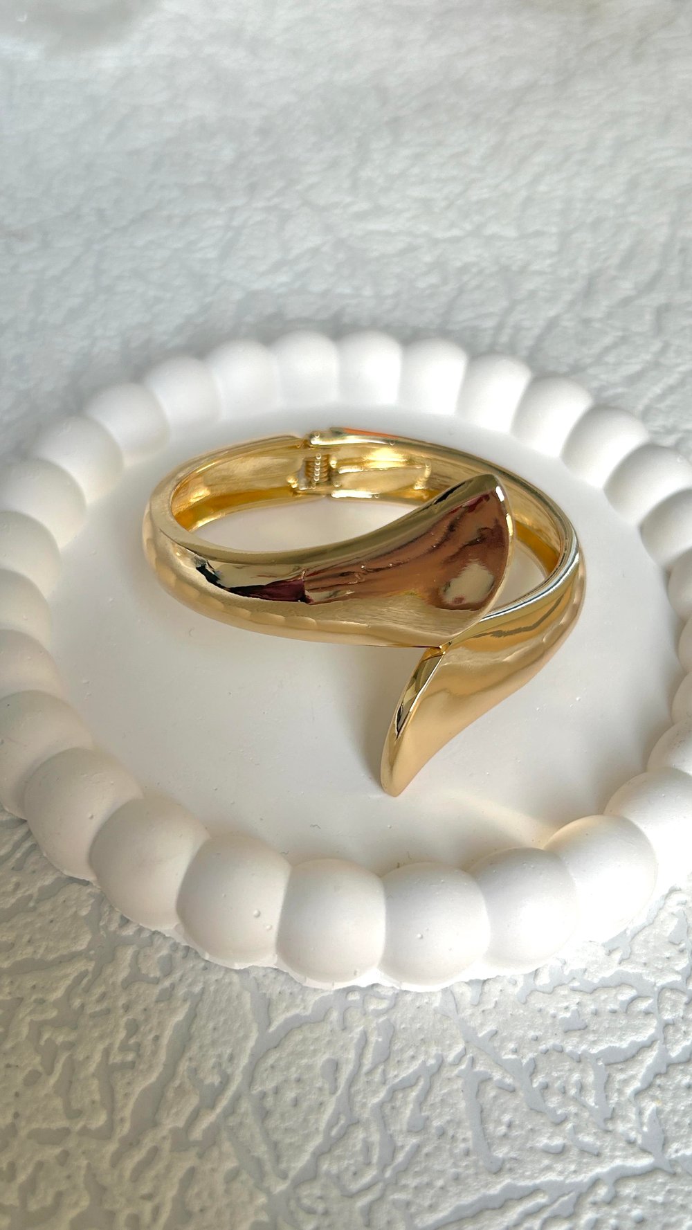 Premium Seri Geometrik Desen Gold Kelepçe