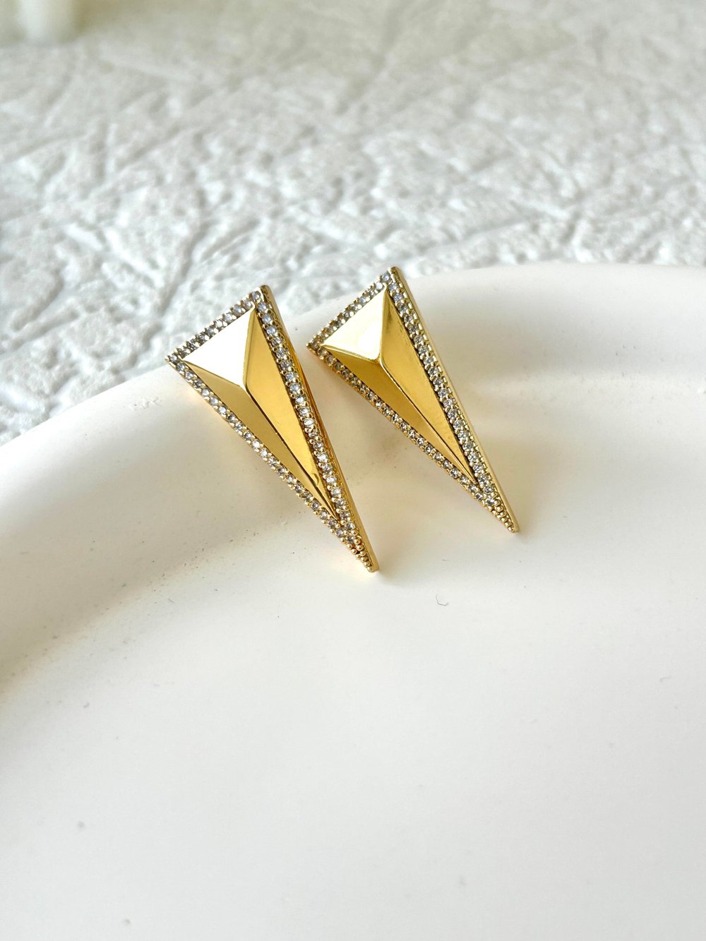 Premium Zirkon Taş Detay Piramit Küpe