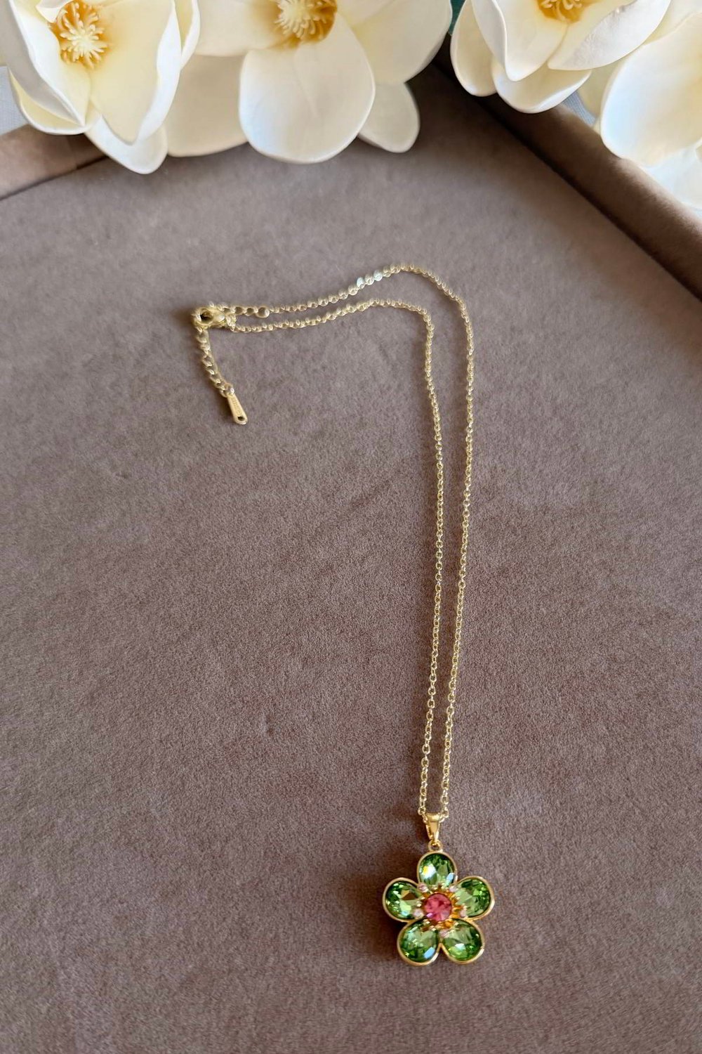 Çelik 14K Rengi Gold Çiçek Kolye