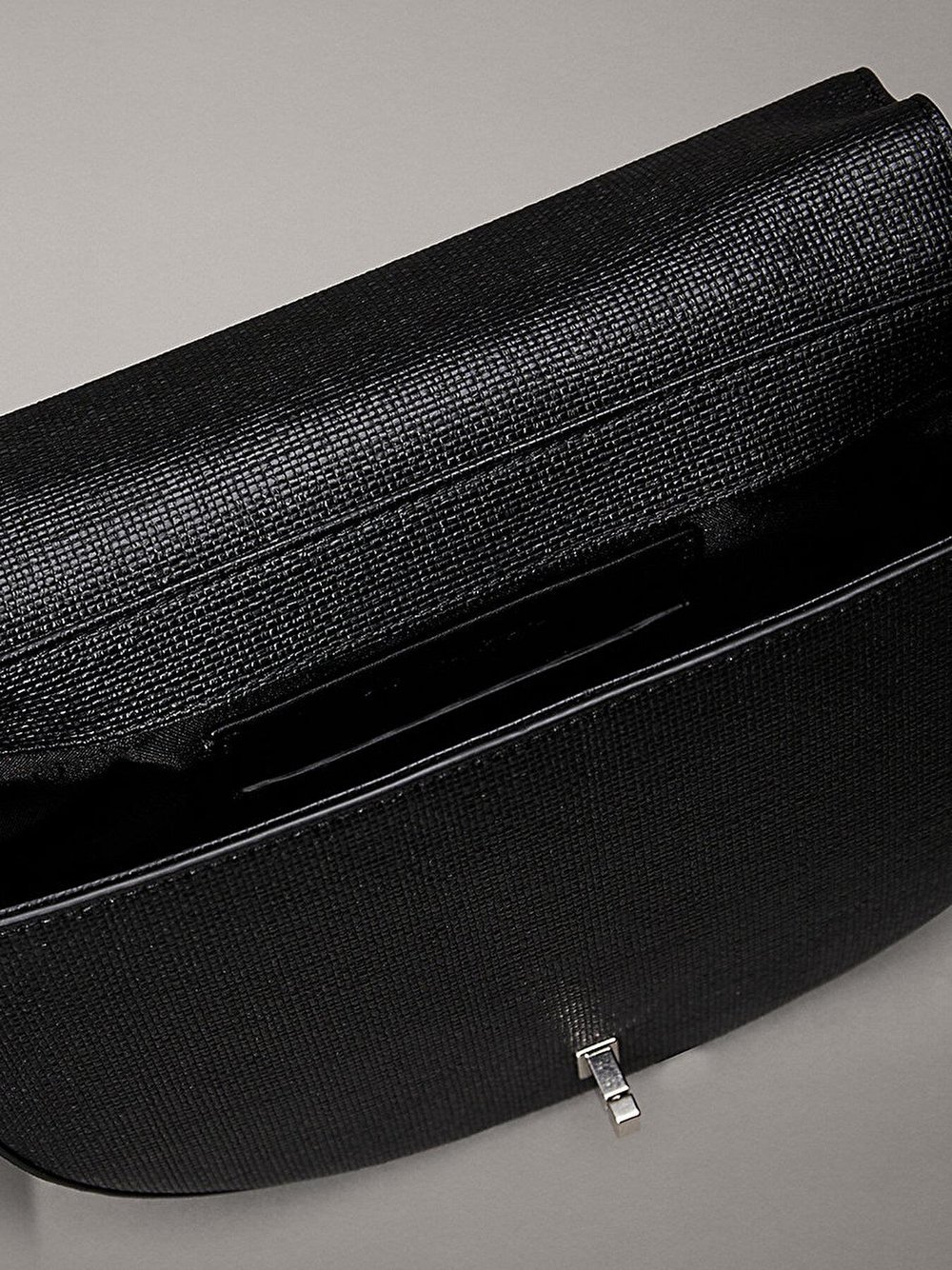 Calvin Klein 13233 Kadın Ck Çapraz Çanta