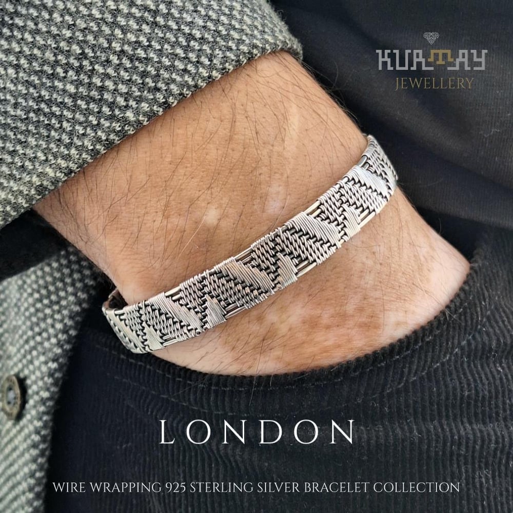 LONDON 925 STERLING SILVER BRACELET