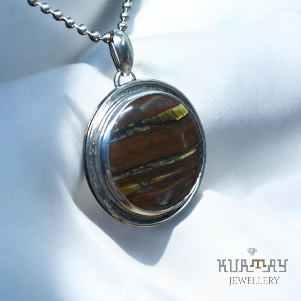 RED IRON TIGER GEMSTONE 925 STERLING SILVER PENDANT