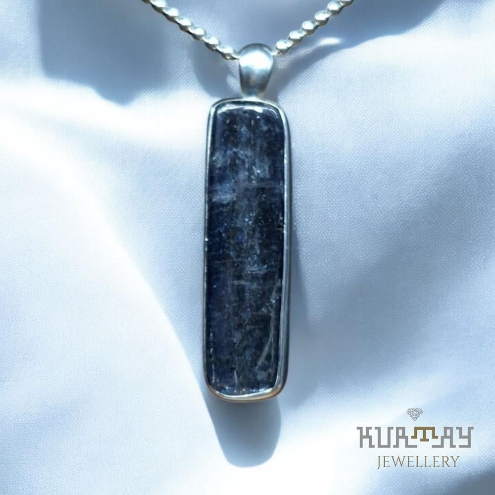 KYANITE TAŞLI GÜMÜŞ KOLYE UCU