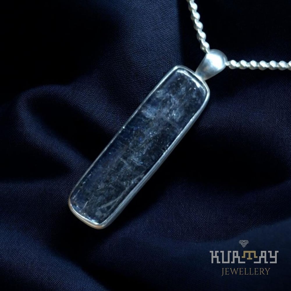KYANITE TAŞLI GÜMÜŞ KOLYE UCU