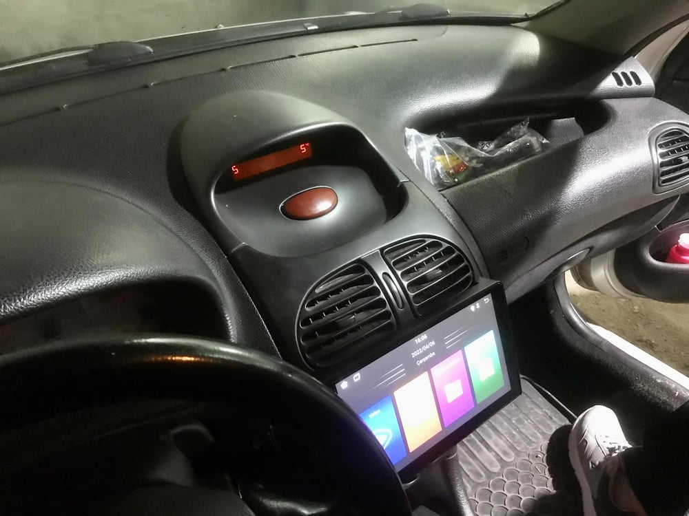 PEUGEOT 206 9