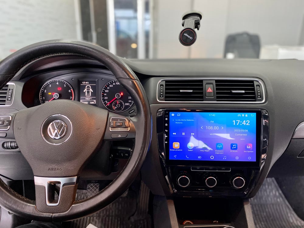 VOLKSWAGEN JETTA 2/32 UYUMLU ANDROID MULTİMEDYA (2011-17)