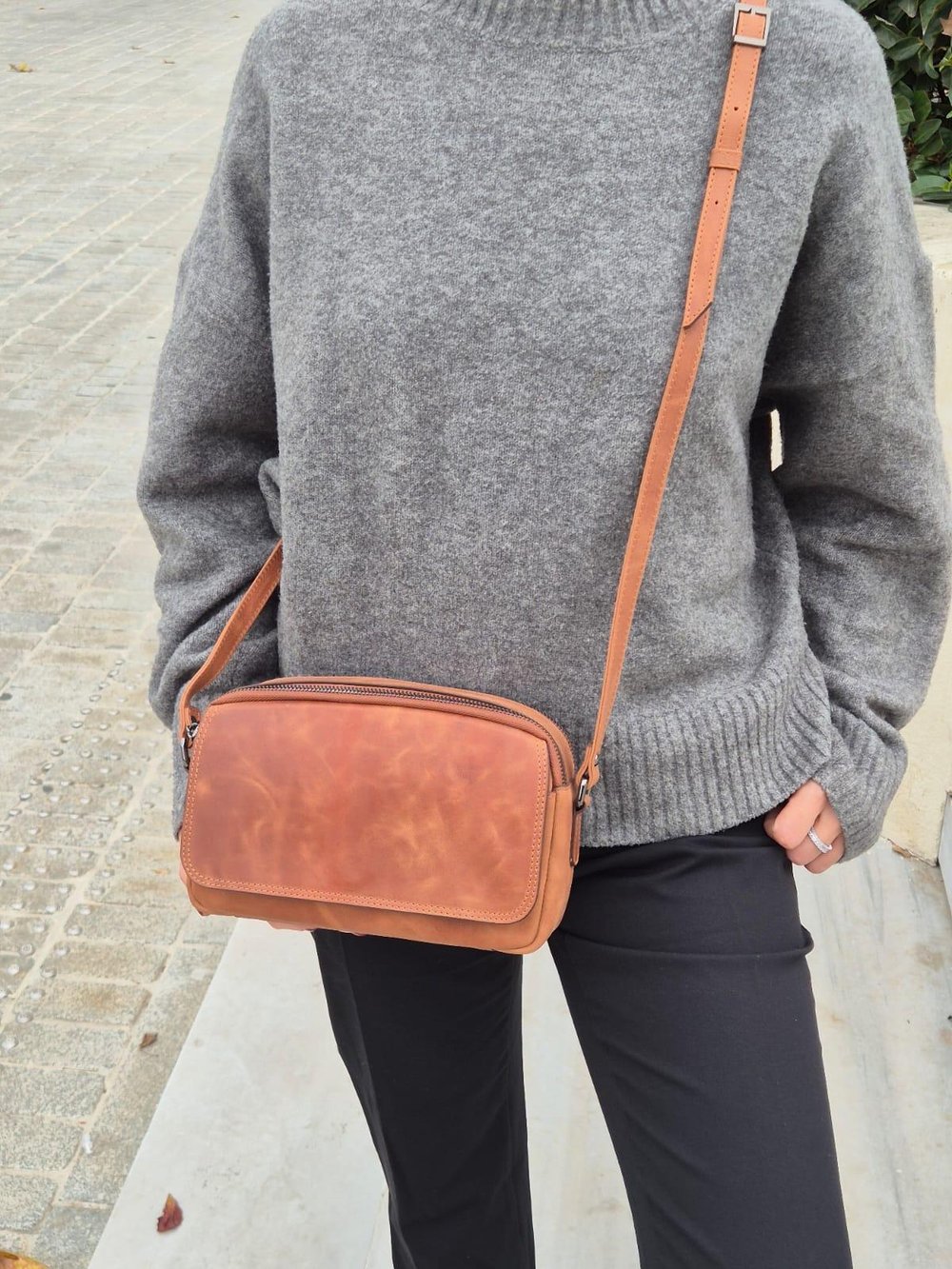 Hakiki Deri Kadın Çapraz Omuz Çantası YC012078DCR