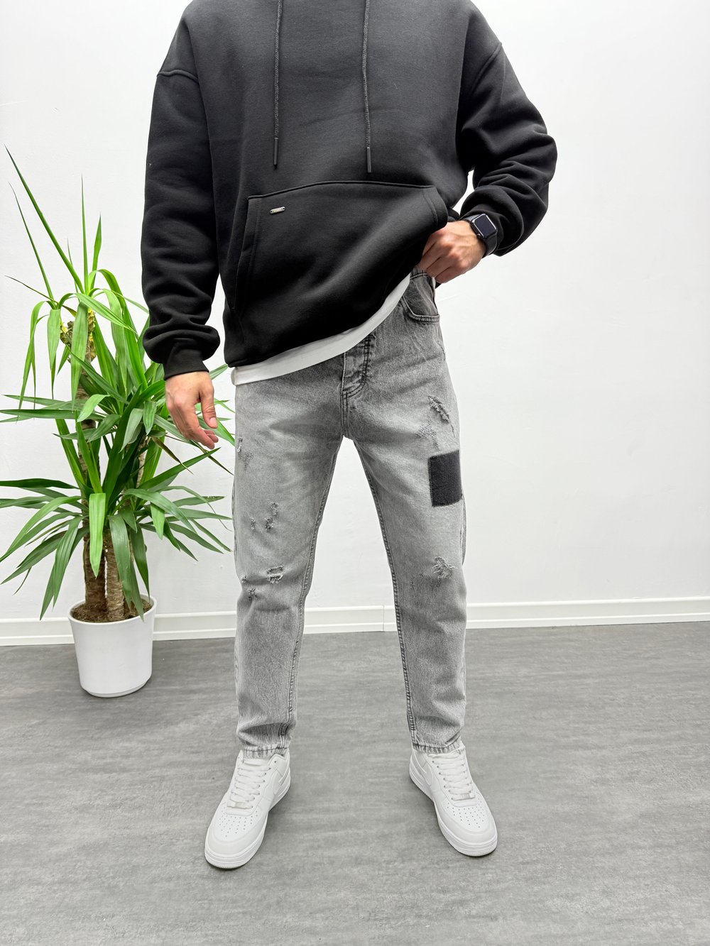 Gri Yırtık Detaylı Boyfriend Jean Pantolon