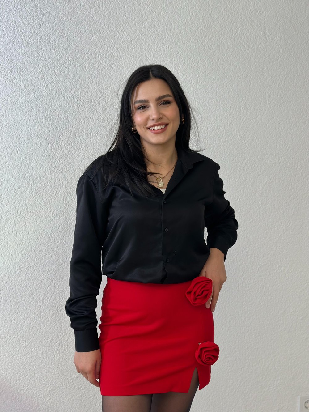 GÜL DETAYLI YIRTMAÇLI ETEK