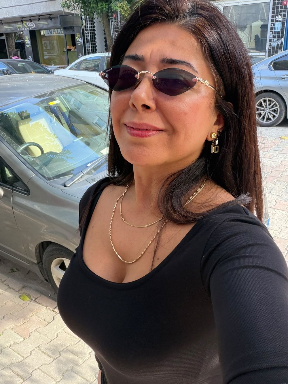 Siyah U Yaka Likralı Body