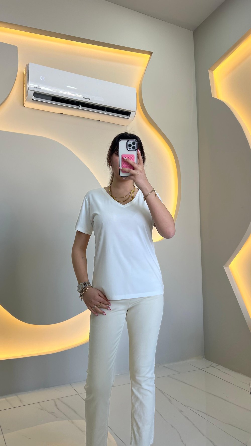 Beyaz Modal V Yaka Basic