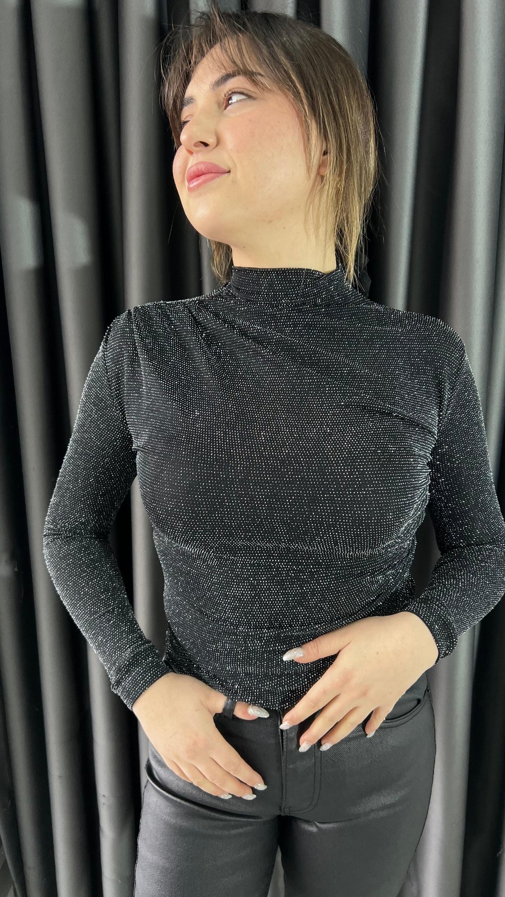 Simli Buzzy Drape Detaylı Body