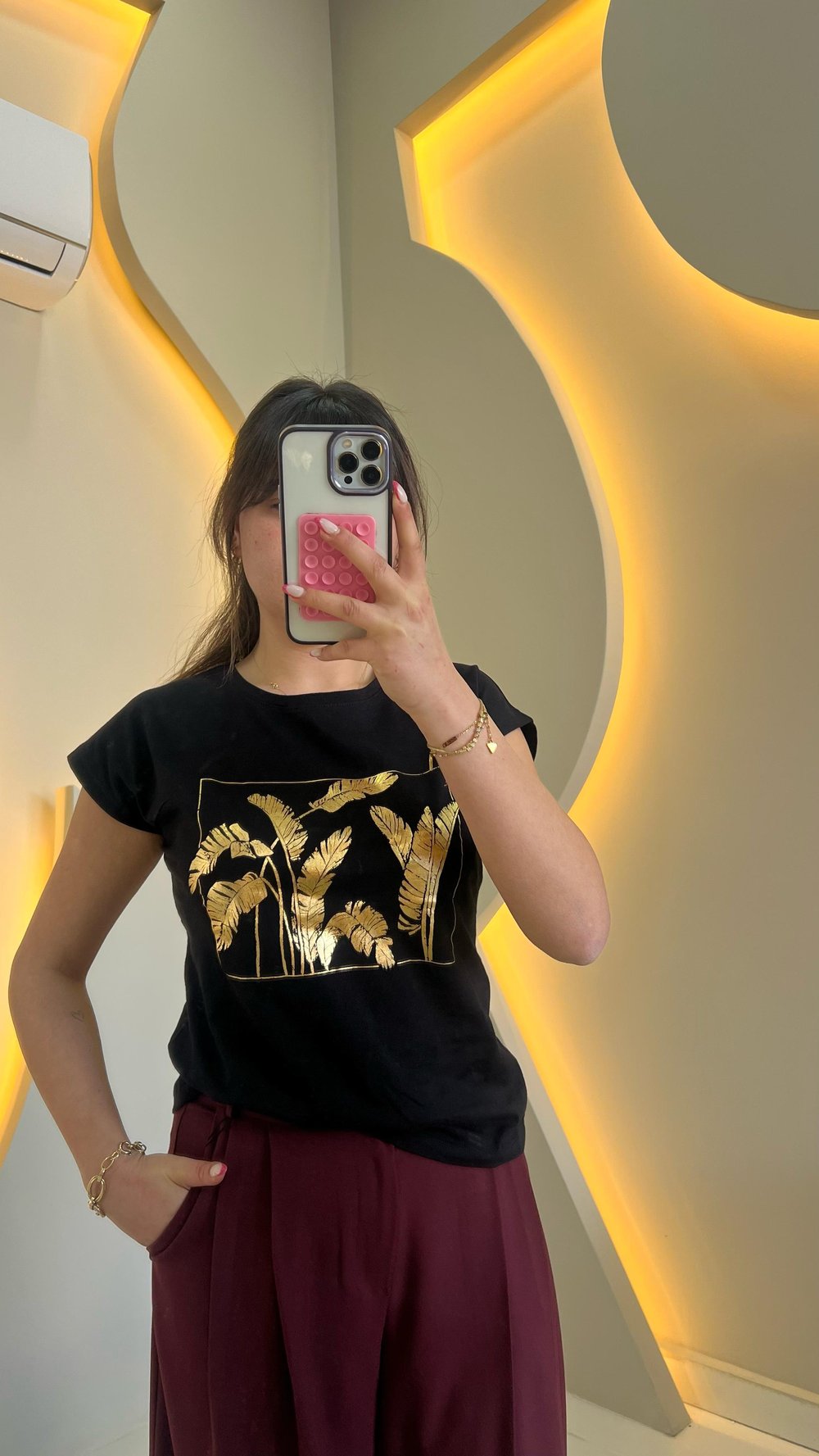 Siyah Gold Desenli Tişört