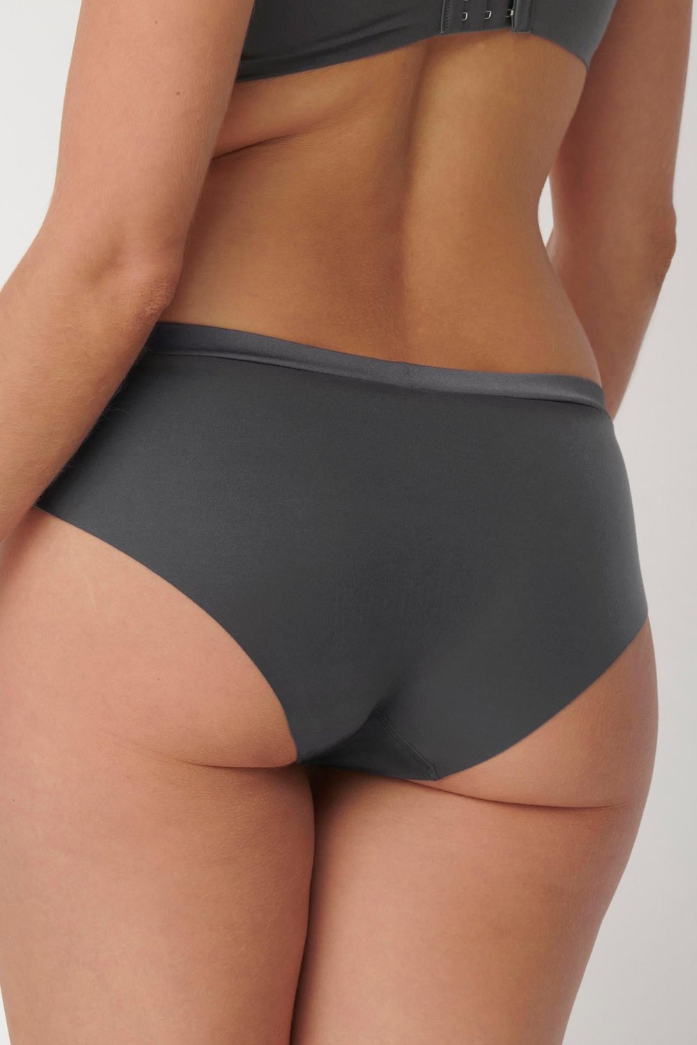 Triumph Body Make-Up Soft Touch Hipster Ex Külot