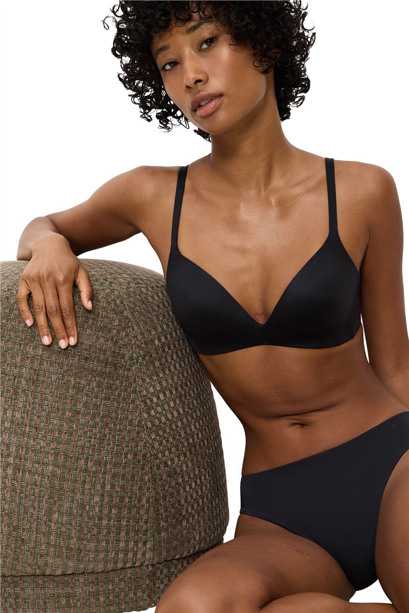 Triumph Body Make-up Soft Touch P EX C Kup İçi Boş Düz Balensiz Sütyen Siyah