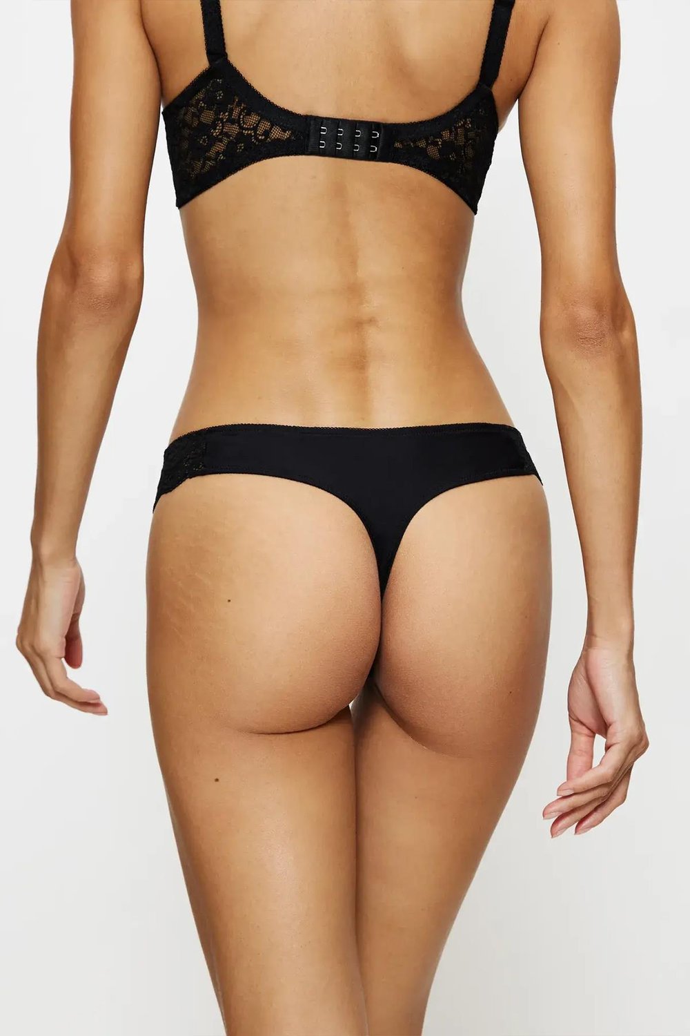 Triumph Amourette Hipster String Kadın Külot Siyah