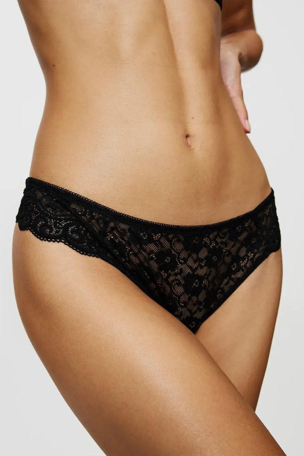 Triumph Amourette Hipster String Kadın Külot Siyah