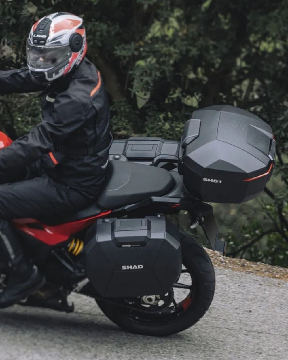 Shad SH51 Karbon Kapaklı Arka Çanta (Topcase) - 51 Litre - MotoDede