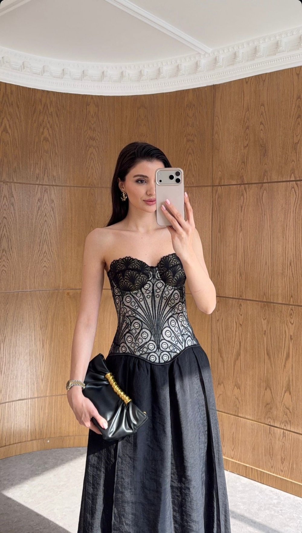 Velina Siyah Çanta