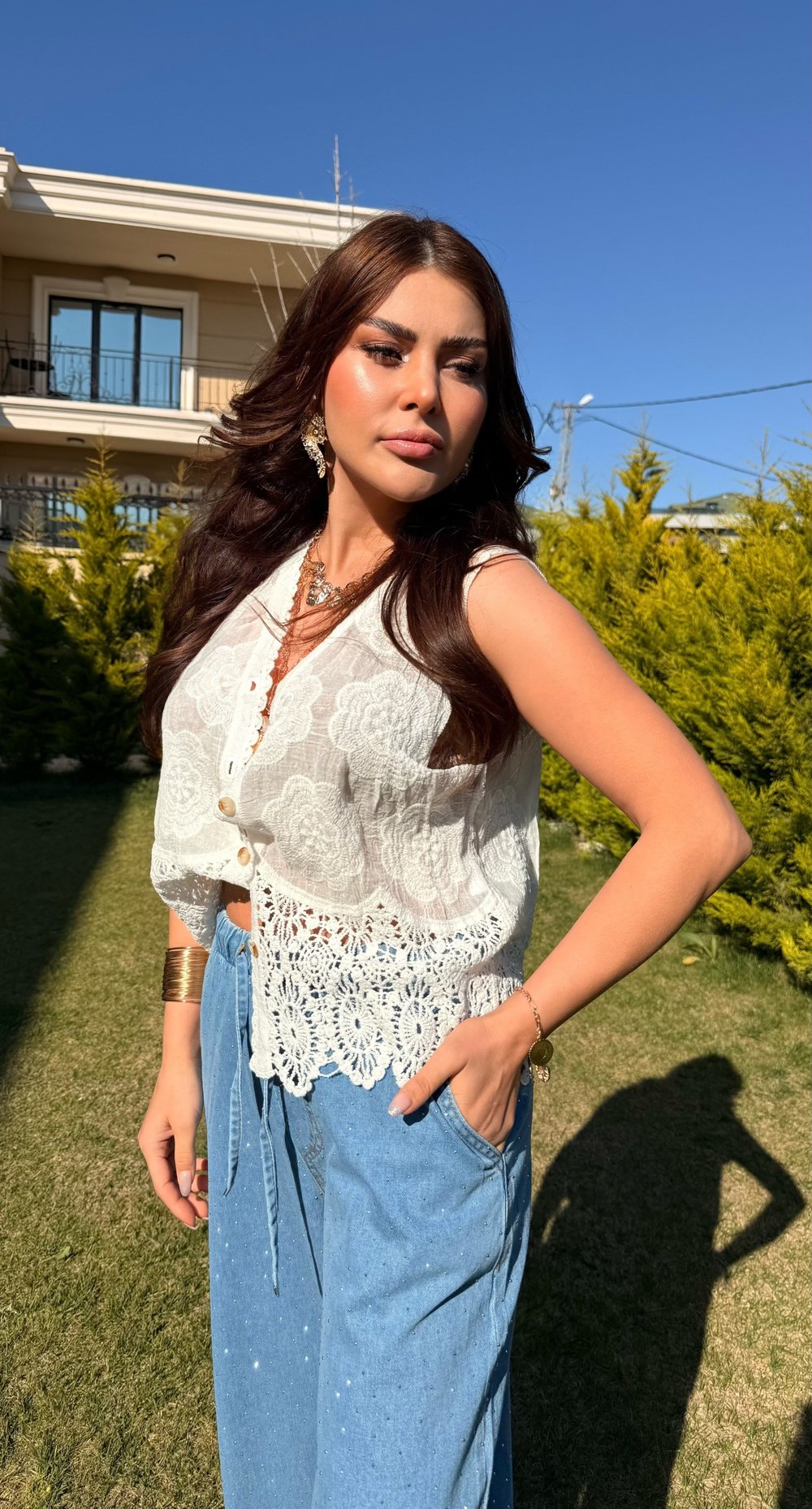 İpek Beyaz İşlemeli Yelek