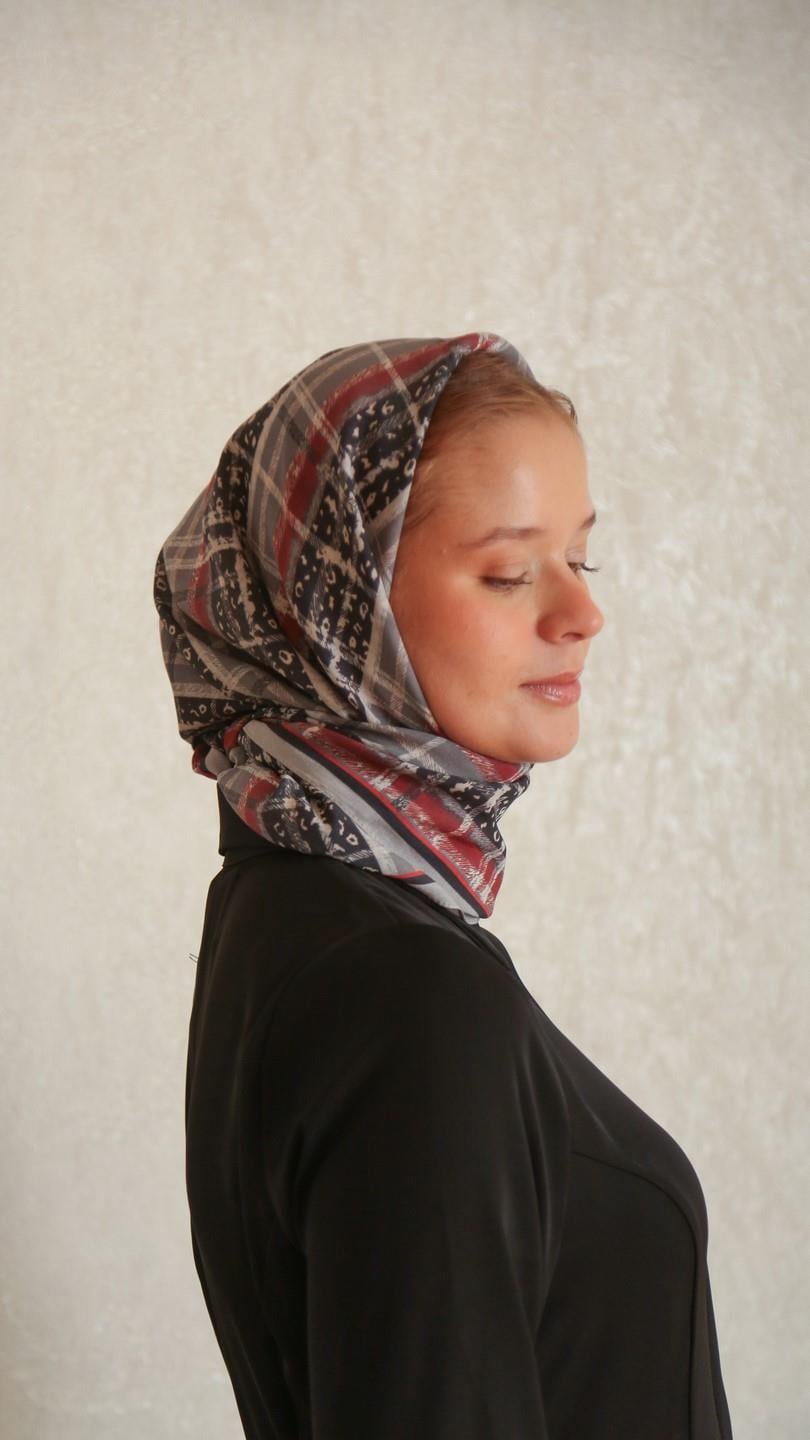 AMORA DESEN EŞARP SİYAH KIRMIZI-2