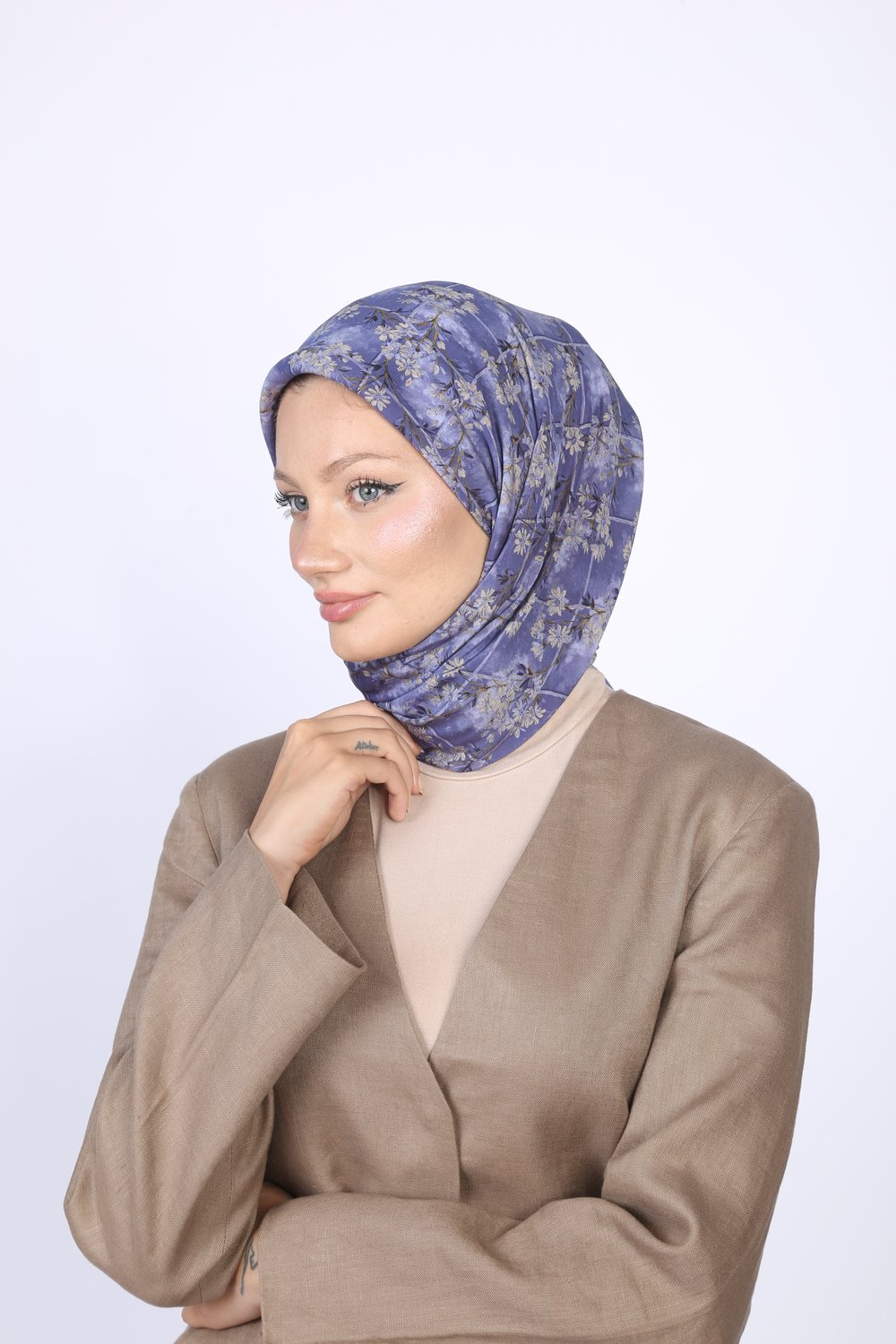 Gardenia Desen Eşarp Çivit Mavi
