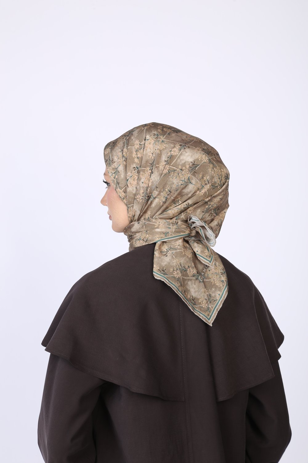 Gardenia Desen Eşarp Vizon
