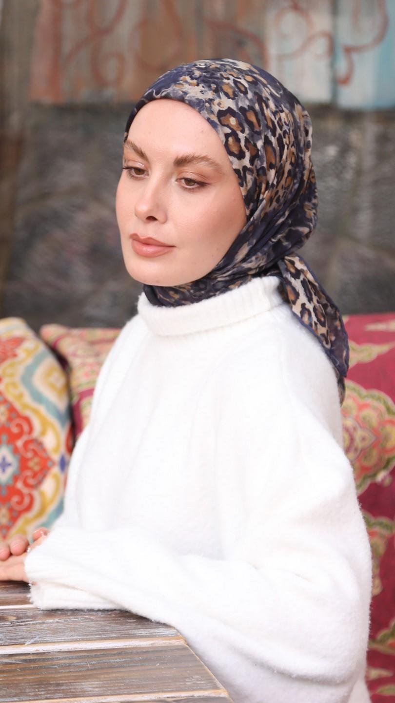 SPOTTED LEOPARD DESEN EŞARP LACİVERT