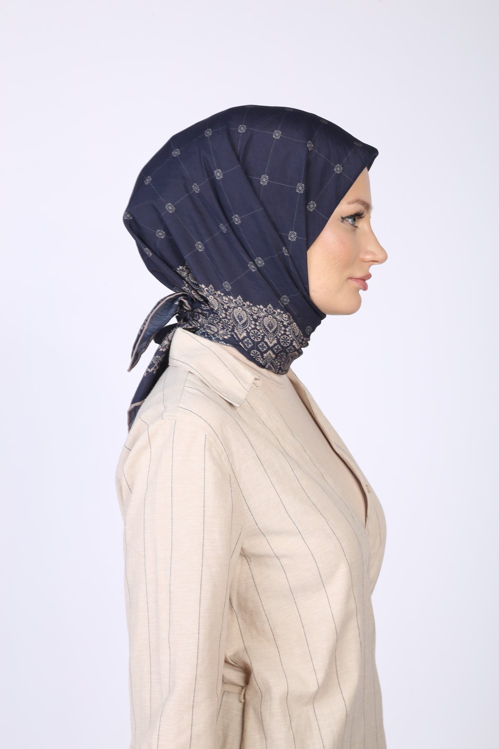 Lina Desen Eşarp Lacivert